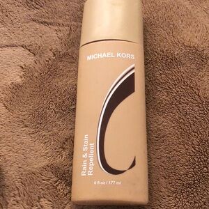 Michael Kors Leather rain and stain repellent  - Tan